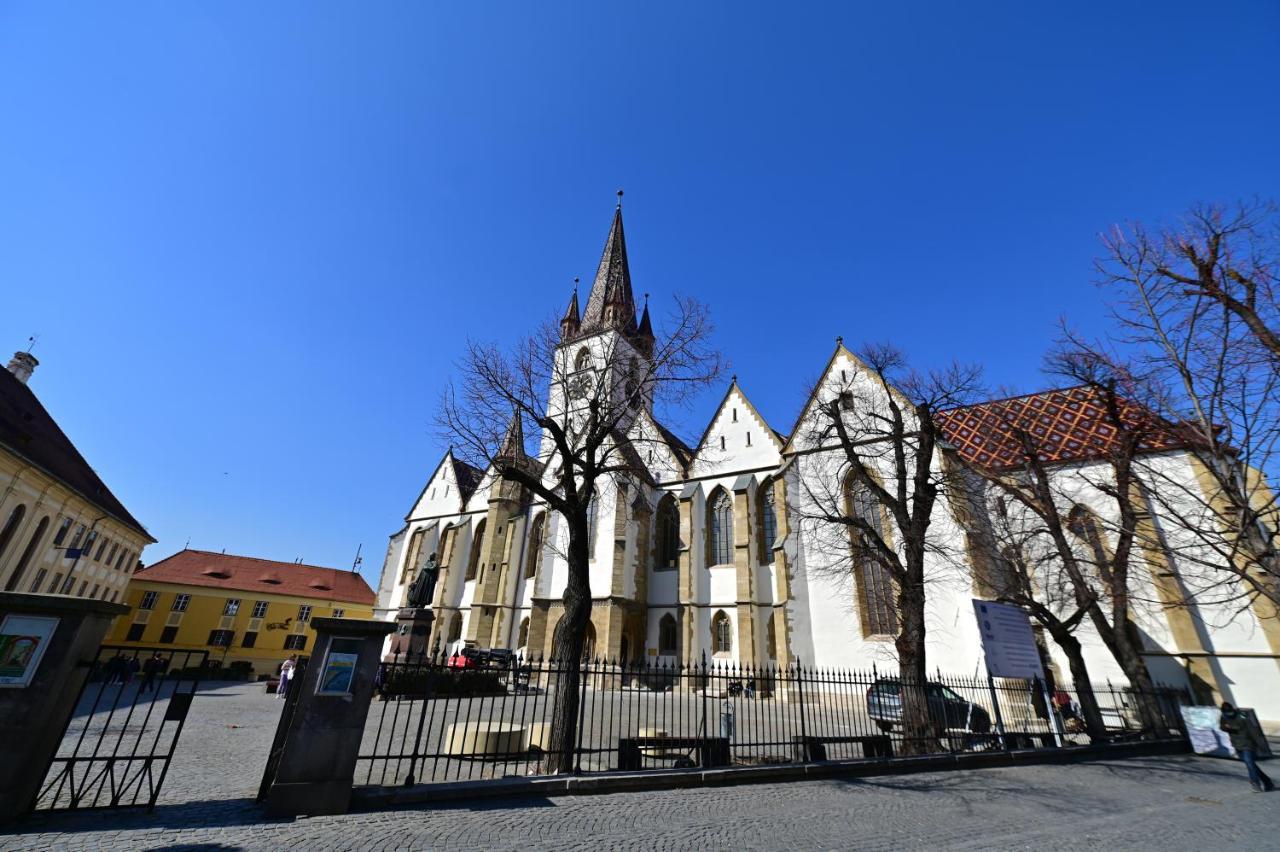 Flh - Royal Studios Sibiu Ngoại thất bức ảnh